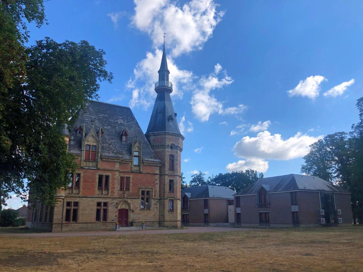 Chateau De Petit Bois Cosne-d'Allier ภายนอก รูปภาพ